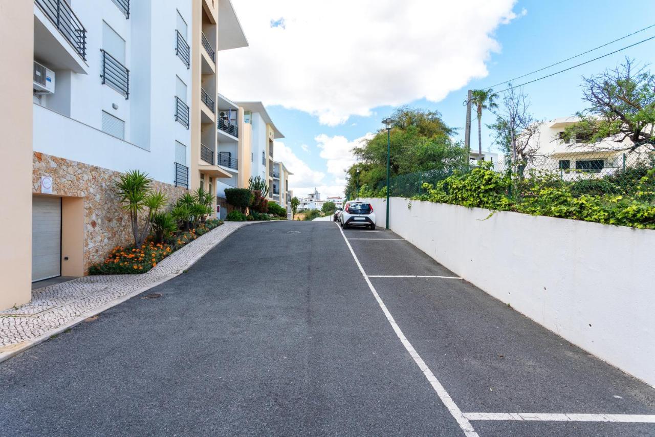 Bnb Homes Ocean View Apartment With Relax Terrace, 2 Swimming Pools & Tennis Court Albufeira Exterior foto